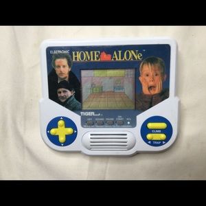 Vintage Tiger 1988 Home Alone Electronic Game